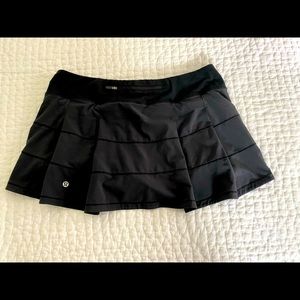 Lululemon women’s skirt